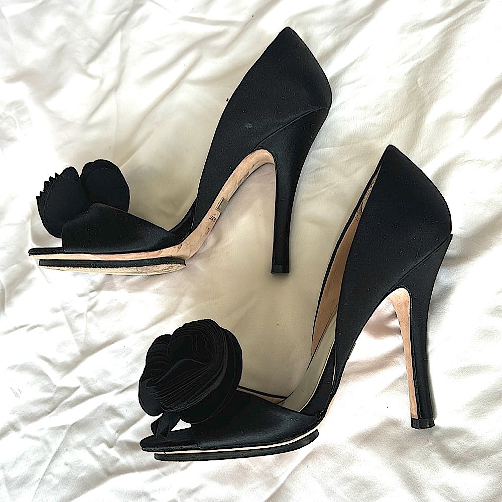 Bagdley Mishka MINT black satin rosette high heels size 7. Ballgown/elegant